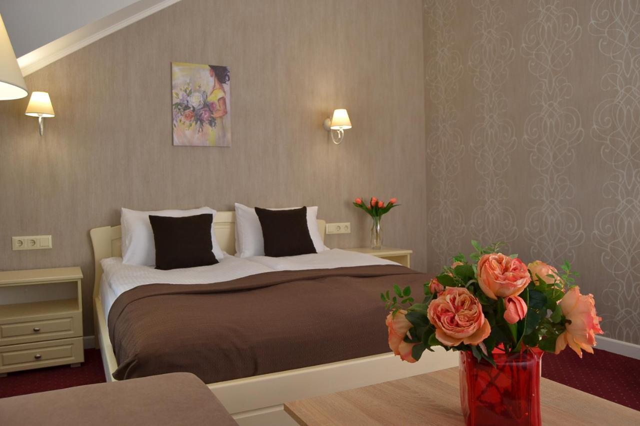 Hotel Ajur Odessa Extérieur photo