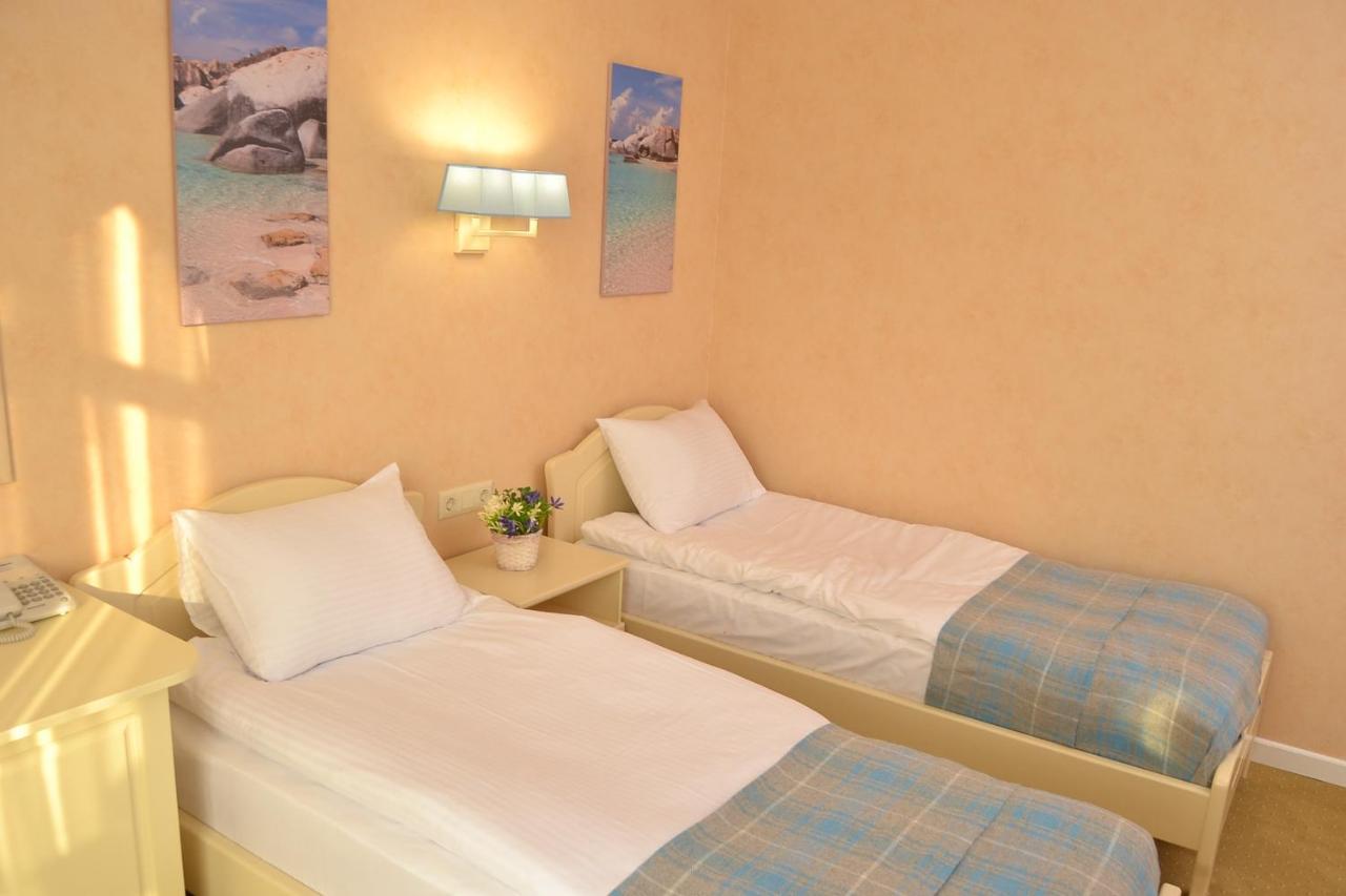 Hotel Ajur Odessa Extérieur photo