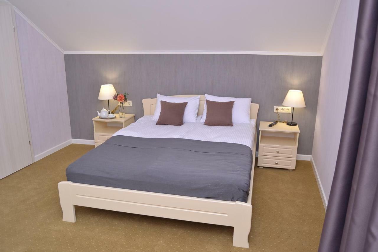 Hotel Ajur Odessa Extérieur photo