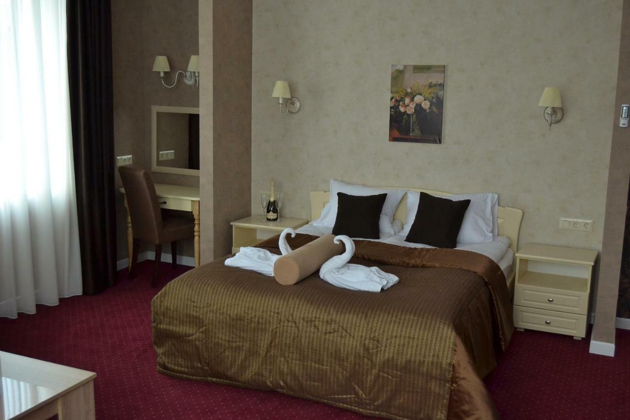 Hotel Ajur Odessa Extérieur photo