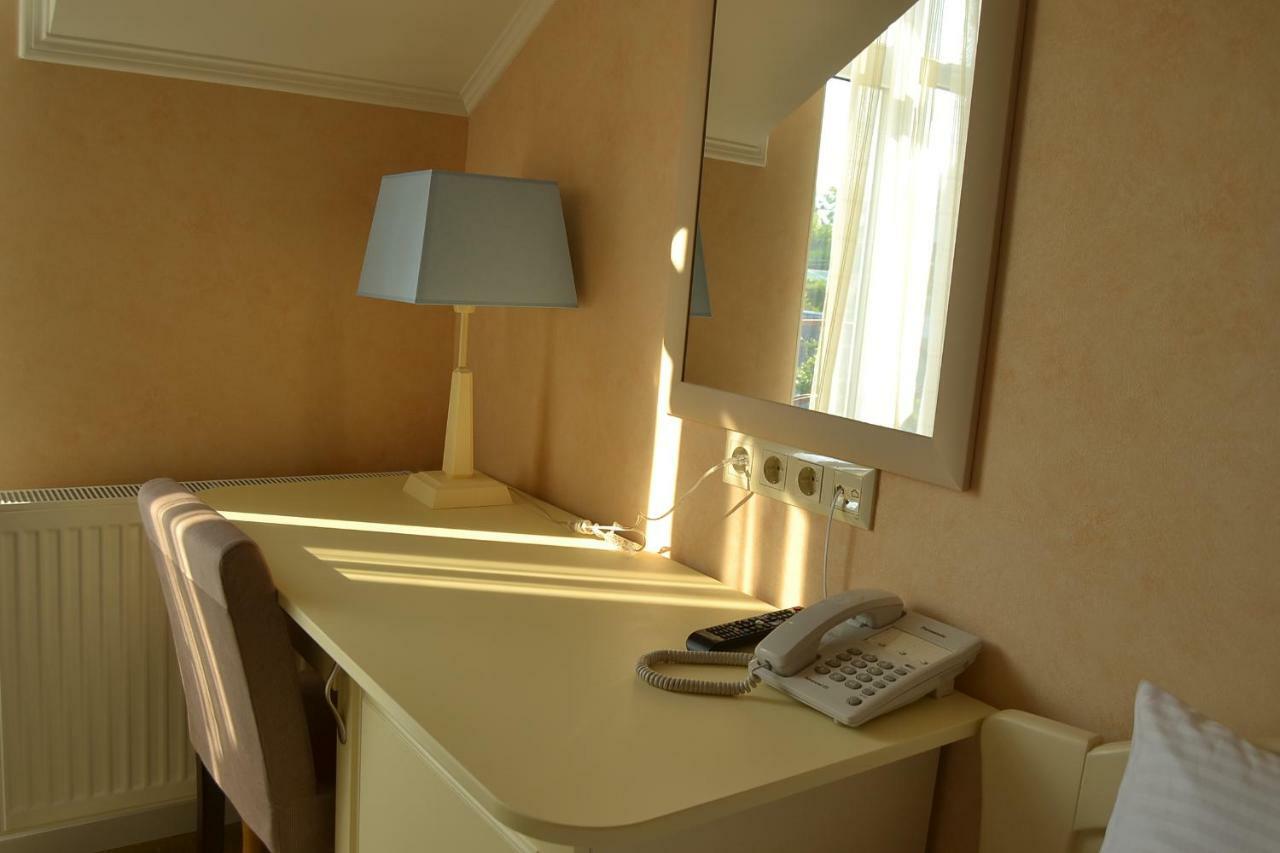Hotel Ajur Odessa Extérieur photo