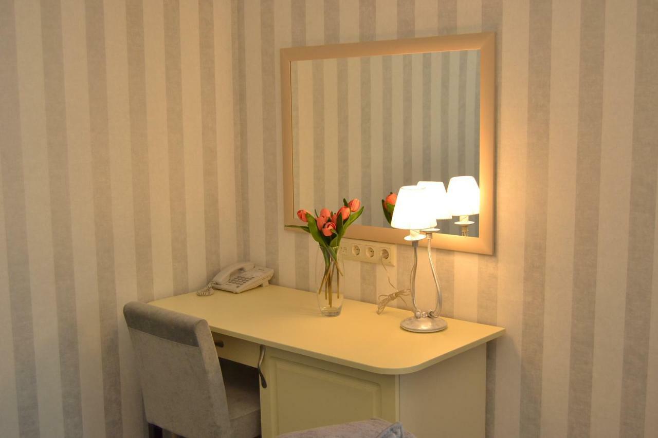 Hotel Ajur Odessa Extérieur photo