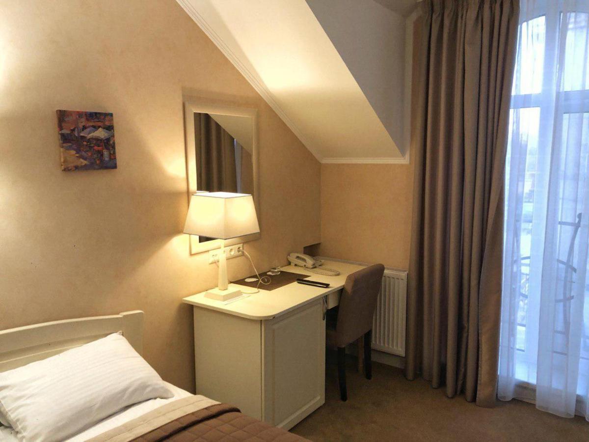 Hotel Ajur Odessa Extérieur photo