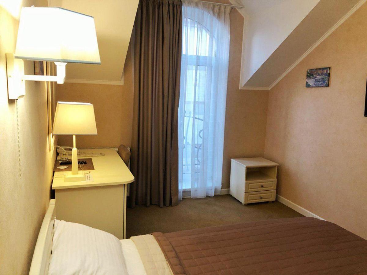 Hotel Ajur Odessa Extérieur photo